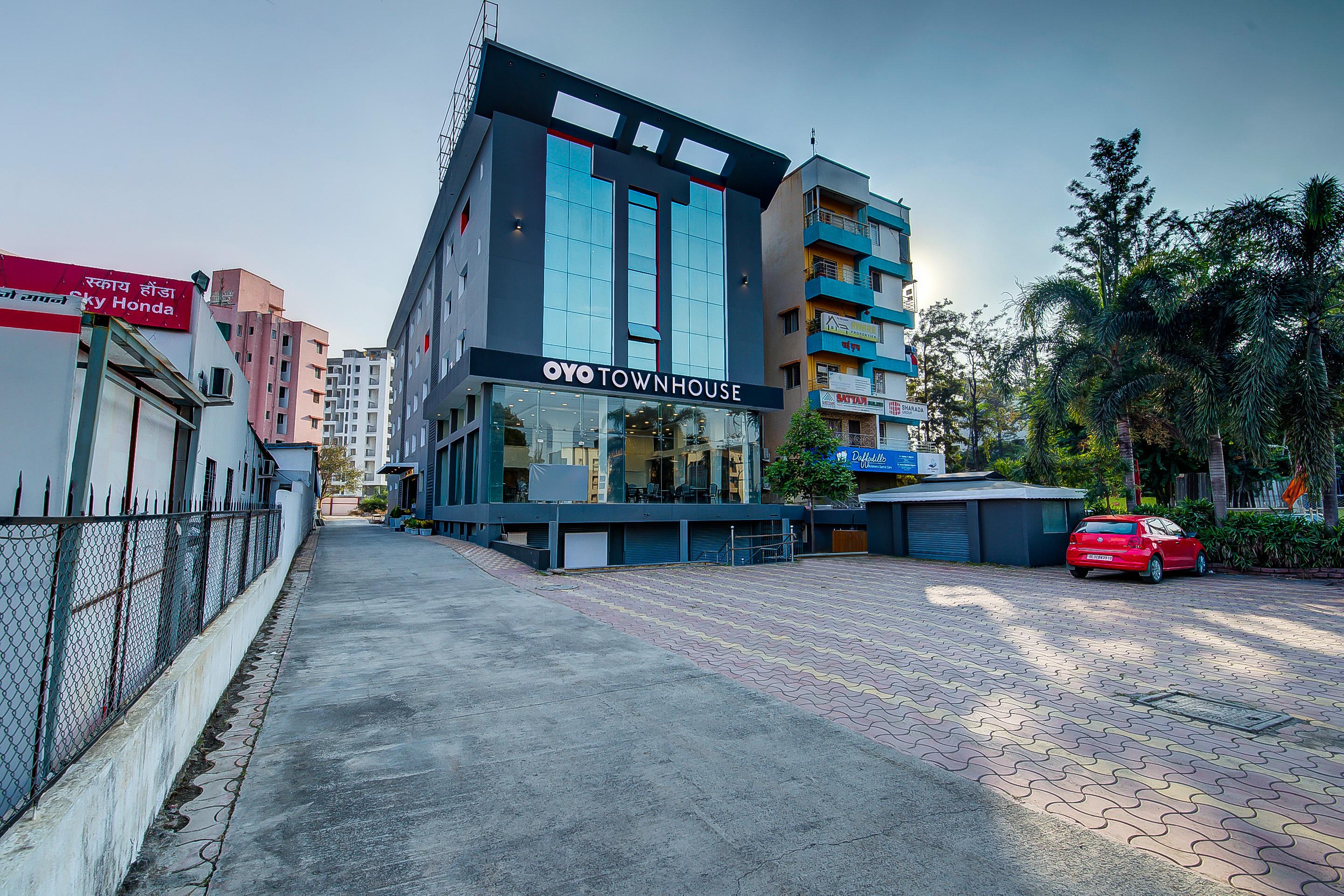 Oyo Townhouse 048 Hadapsar Hotel Phursungi Exterior photo